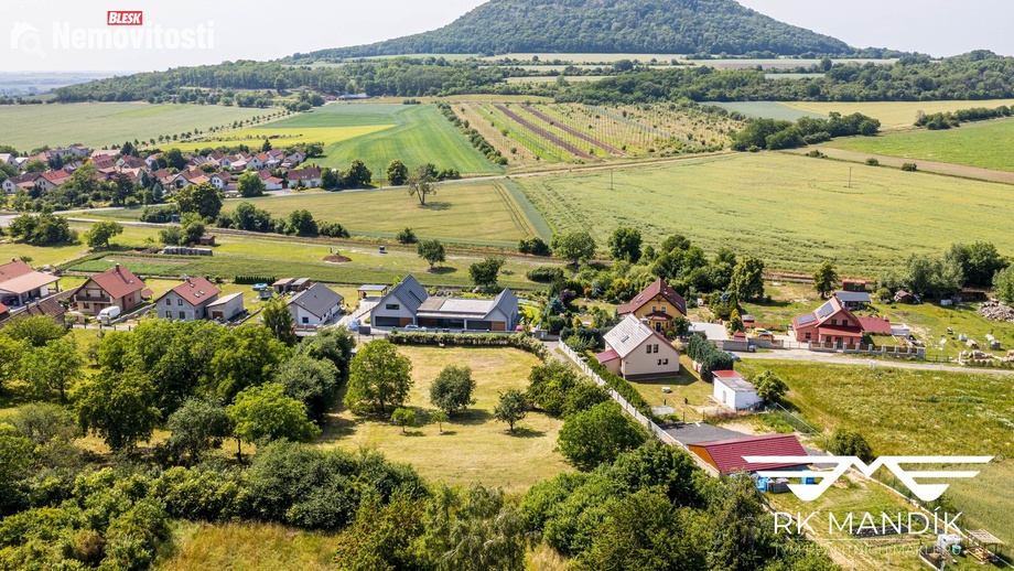 Prodej stavebního pozemku 2 987 m², Ctiněves