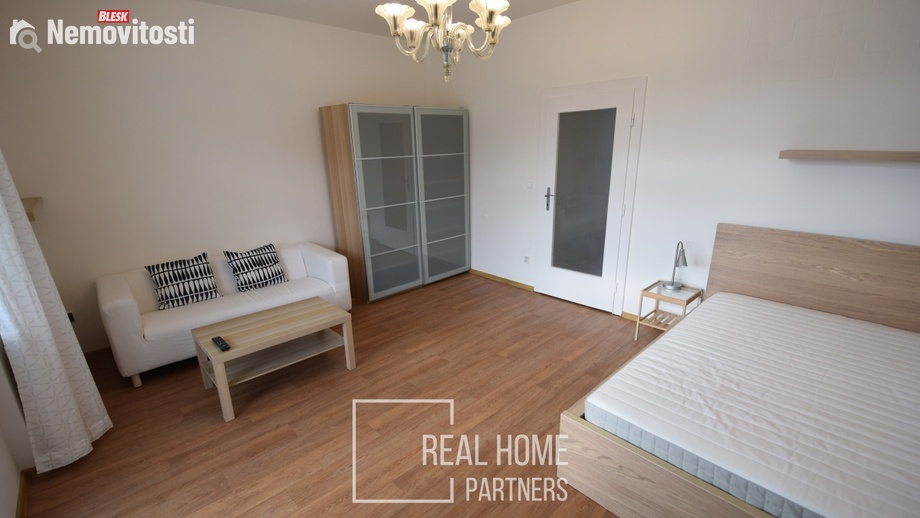 Pronájem bytu 1+1 45 m², Brno - Židenice