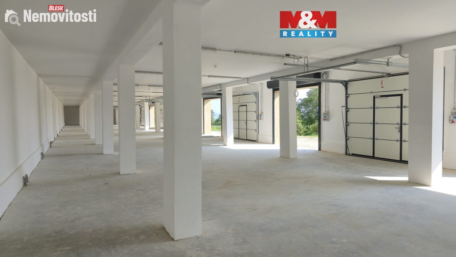 Pronájem skladu 230 m², Újezdec