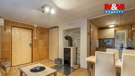 Prodej chaty 46 m², Dolní Lomná