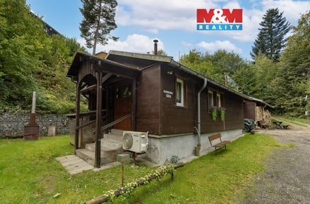 Prodej chaty 46 m², Dolní Lomná