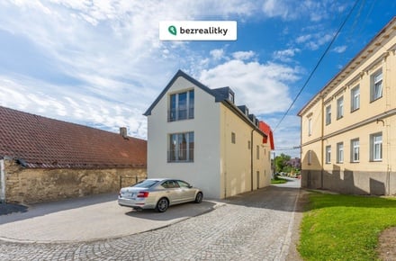 Prodej bytu 1+kk 34 m², Miličín