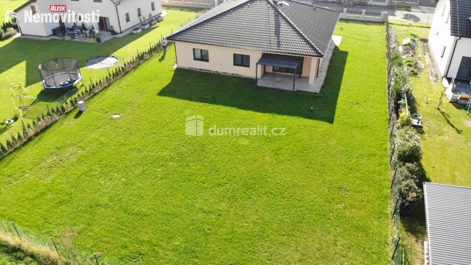 Pronájem rodinného domu 152 m², Sibřina