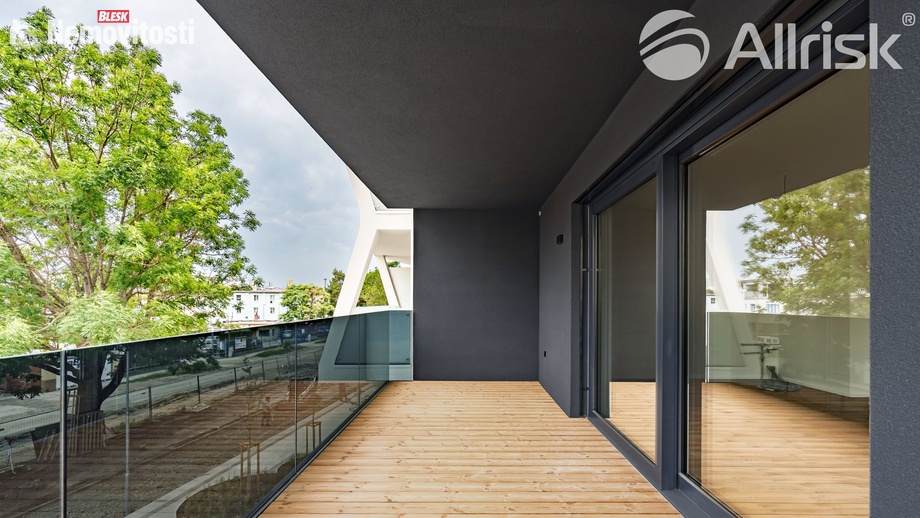 Pronájem bytu 3+kk 75 m², Brno - Komárov