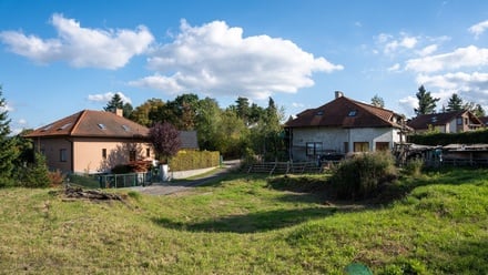 Prodej stavebního pozemku 823 m², Kamenice - Těptín