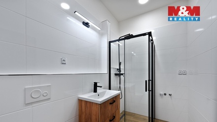 Pronájem bytu 1+kk 35 m², Děčín