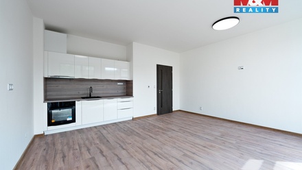 Pronájem bytu 1+kk 35 m², Děčín