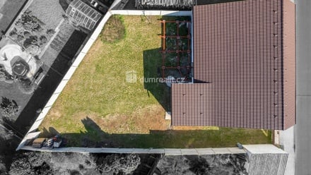 Prodej rodinného domu 460 m², Vědomice