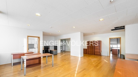 Pronájem kanceláře 37 m², Praha - Vršovice