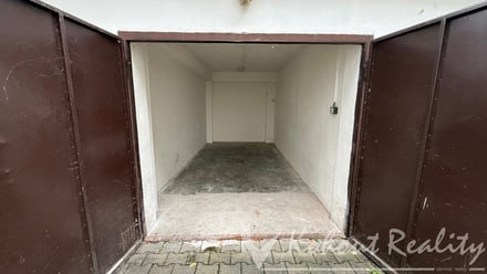 Pronájem garáže 20 m², Praha - Strašnice