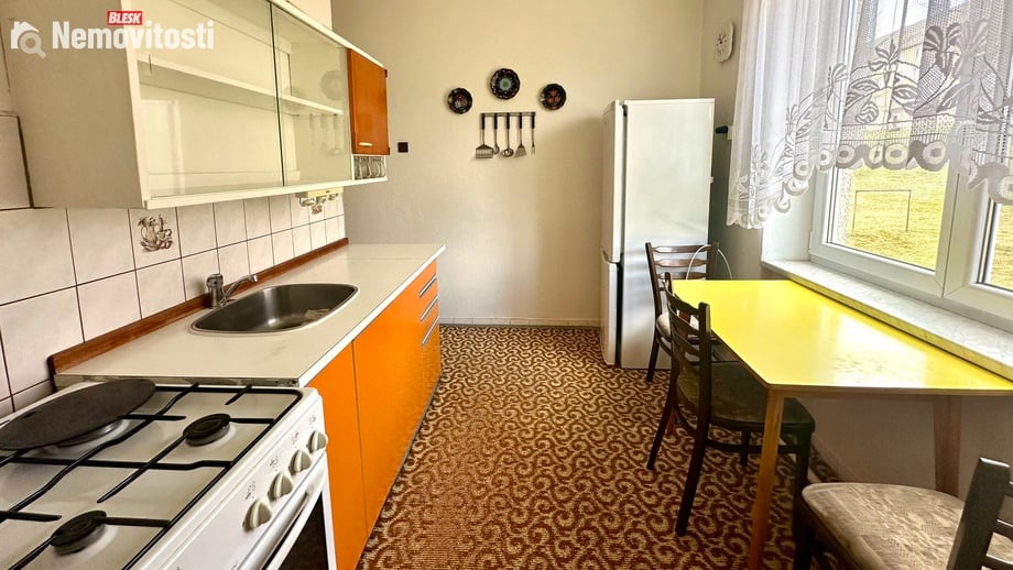 Pronájem bytu 2+1 57 m², Teplá