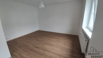 Pronájem bytu 1+kk 33 m², Náměšť nad Oslavou