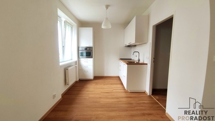 Pronájem bytu 1+kk 33 m², Náměšť nad Oslavou