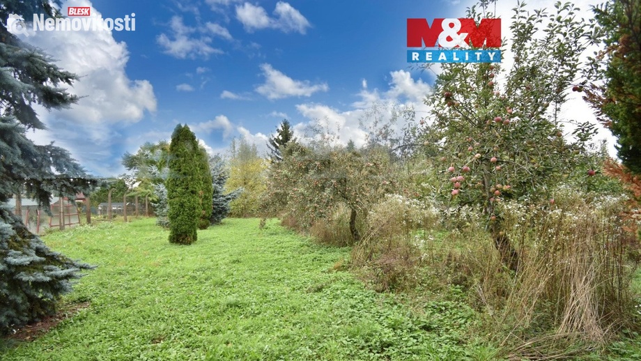 Prodej stavebního pozemku 1 015 m², Líbeznice