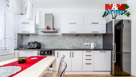 Prodej bytu 3+1 73 m², Kosičky