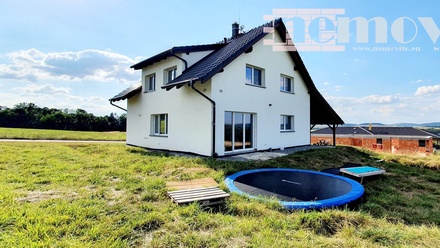 Pronájem rodinného domu 154 m², Svinaře