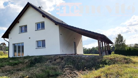 Pronájem rodinného domu 154 m², Svinaře