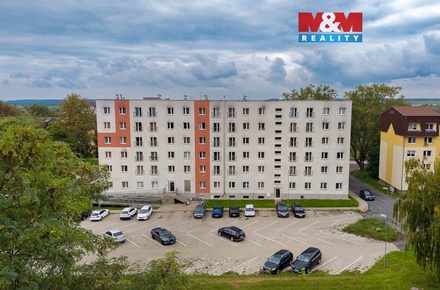 Prodej činžovního domu 4 261 m², Milovice