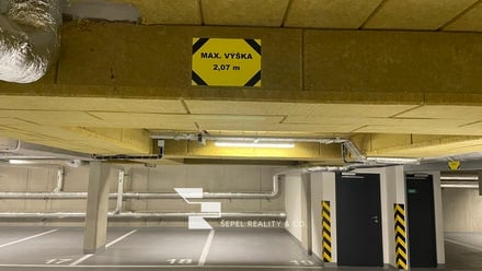 Pronájem garážového stání 13 m², Brno - Židenice