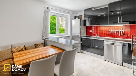 Pronájem bytu 2+1 49 m², Zlín