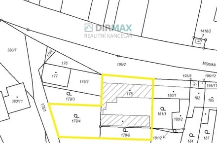 Prodej stavebního pozemku 1 210 m², Plzeň 9-Malesice