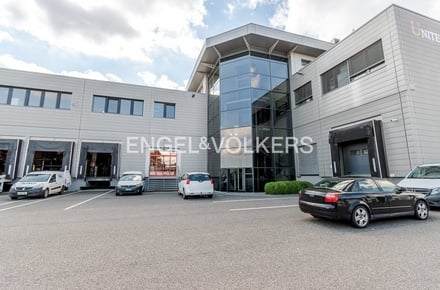 Pronájem kanceláře 200 m², Modletice