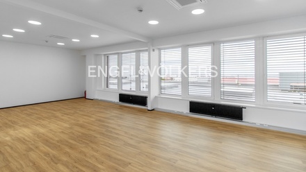 Pronájem obchodního prostoru 200 m², Modletice