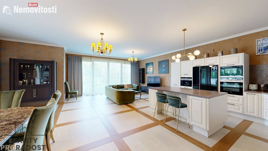 Prodej rodinného domu 543 m², Stará Huť