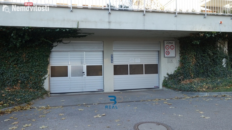 Pronájem garážového stání 13 m², Praha - Dejvice