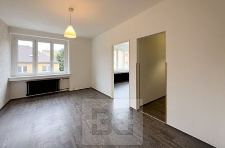Pronájem bytu 3+1 65 m², Praha - Smíchov