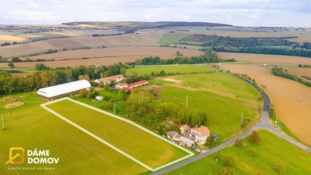 Prodej stavebního pozemku 3 050 m², Soběsuky - Skržice