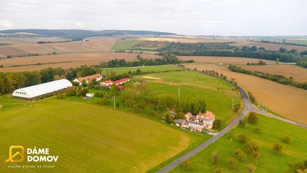 Prodej stavebního pozemku 3 050 m², Soběsuky - Skržice