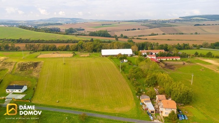 Prodej stavebního pozemku 3 050 m², Soběsuky - Skržice