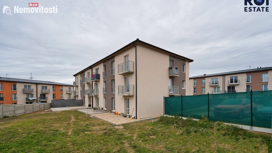 Pronájem bytu 2+kk 38 m², Nehvizdy