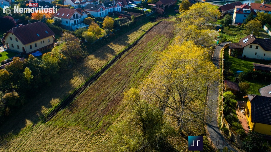 Prodej stavebního pozemku 722 m², Bašť