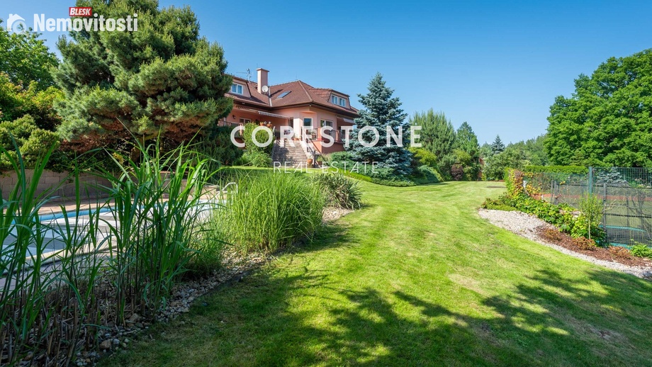 Prodej stavebního pozemku 1 600 m², Libeř