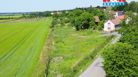 Prodej stavebního pozemku 1 024 m², Mělnické Vtelno