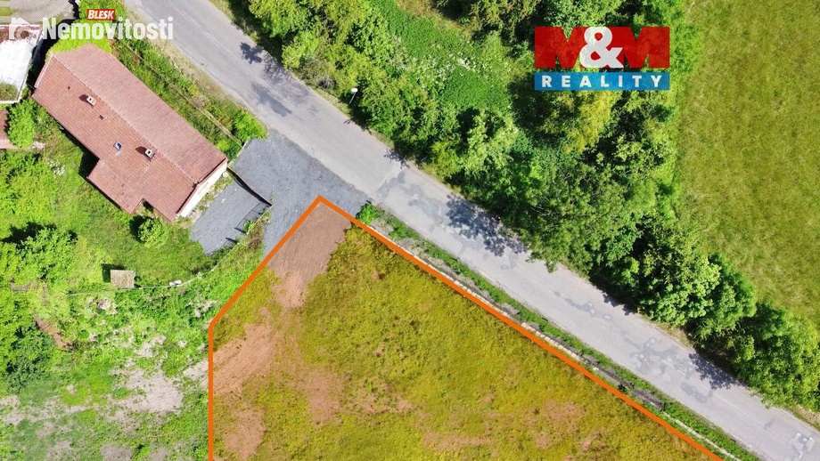 Prodej stavebního pozemku 1 024 m², Mělnické Vtelno