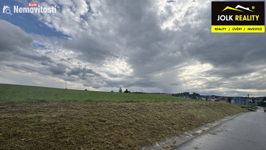 Prodej komerčního pozemku 23 839 m², Píšť