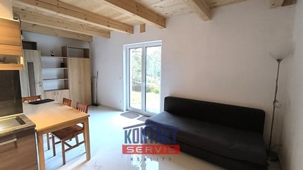 Pronájem rodinného domu 68 m², Kolinec