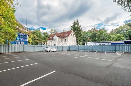 Pronájem komerční nemovitosti 350 m², Praha - Libeň