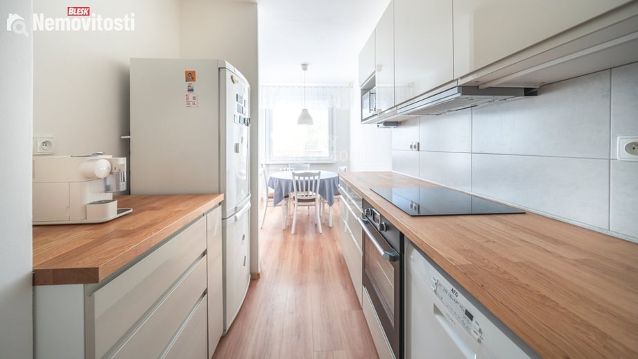 Prodej bytu 3+1 75 m², Praha 13