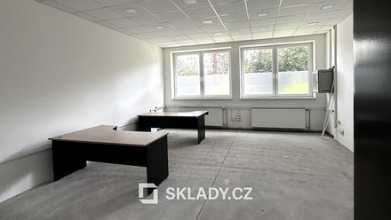 Pronájem skladu 618 m², Hořice