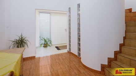 Prodej rodinného domu 260 m², Lužice