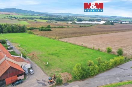 Prodej stavebního pozemku 1 203 m², Ostružno