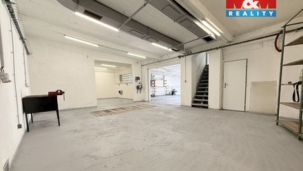 Pronájem garáže 192 m², Kladno