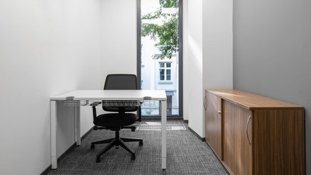 Pronájem kanceláře 50 m², Praha - Smíchov