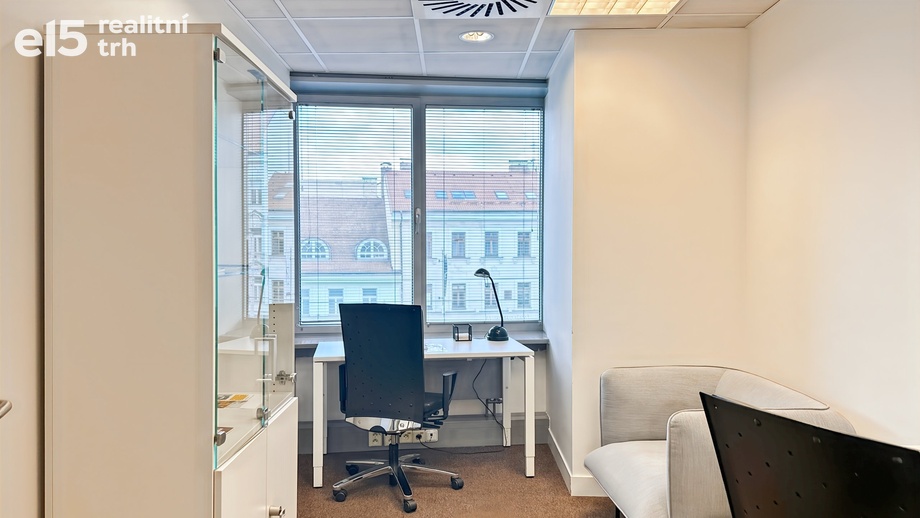 Pronájem kanceláře 50 m², Praha - Smíchov