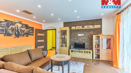 Prodej rodinného domu 204 m², Čestice