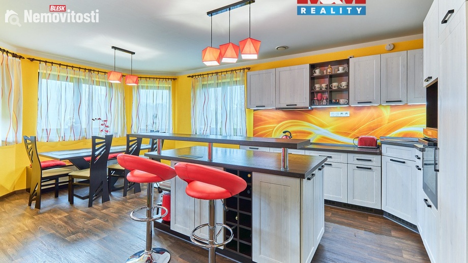 Prodej rodinného domu 204 m², Čestice